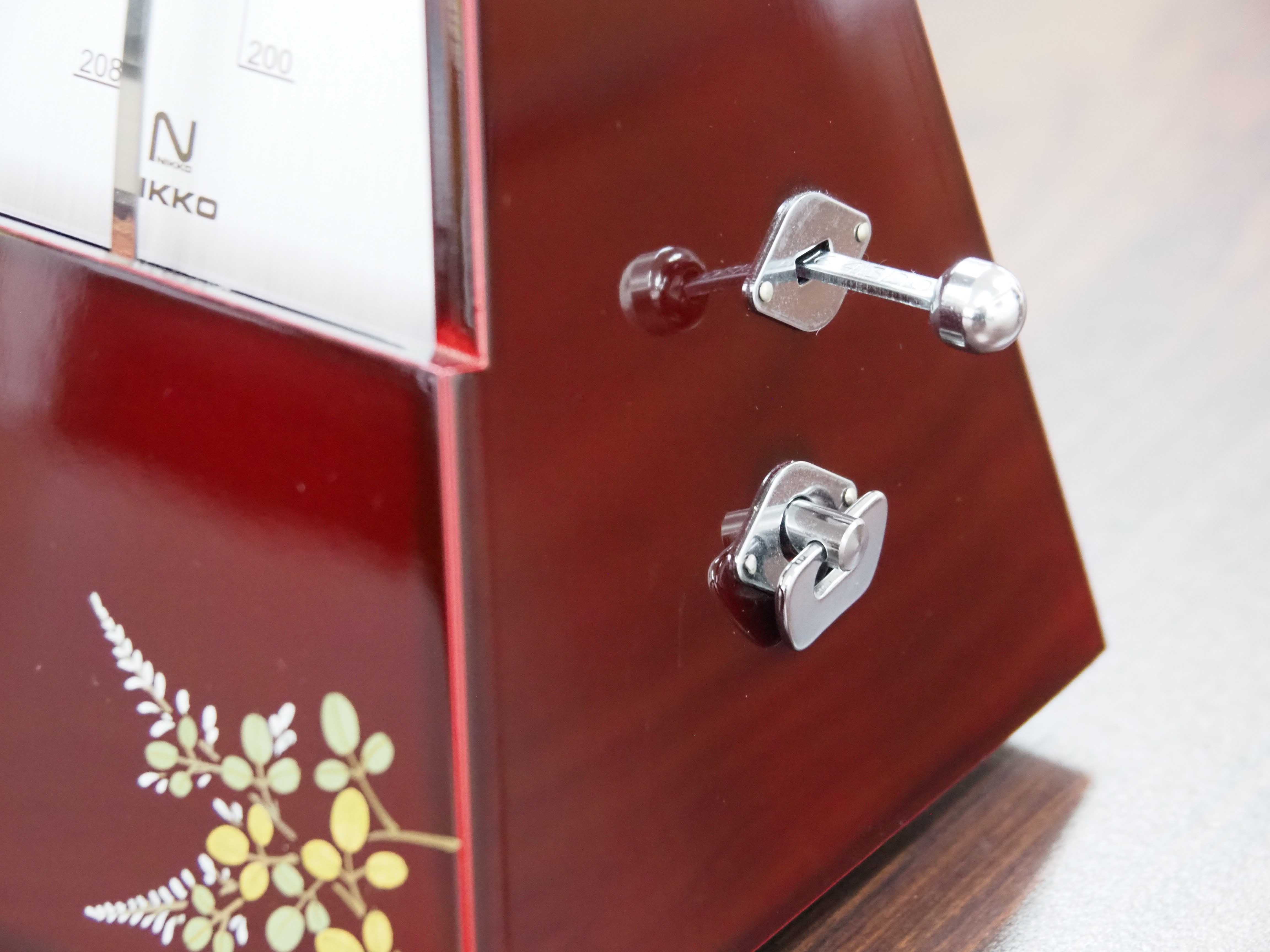 巻カギ_拍子切換ツマミ